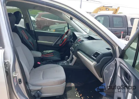 2014 Subaru Forester 2.5I из США, поврежденный, VIN JF2SJAAC5EH477778